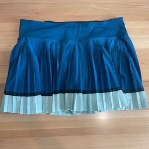 Women’s Mini Lululemon Pleat to Street Skirt II Size 6 Blue